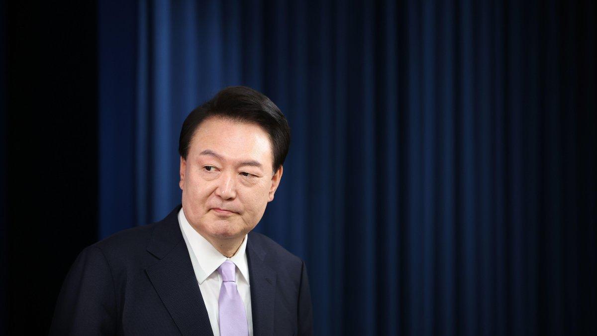 presiden-korea-selatan-ditangkap-oleh-penyidik-antikorupsi-setelah-pertikaian-berminggu-minggu